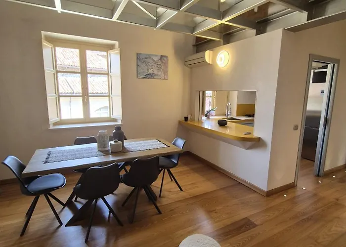 Luxury In The Center Of Alba!! Apartamento *