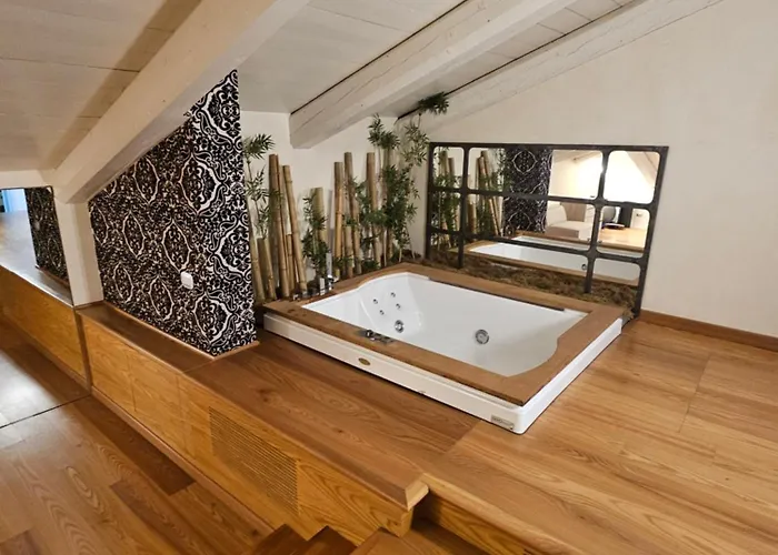 Luxury In The Center Of Alba!!